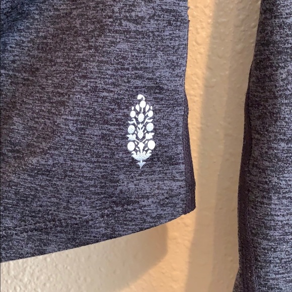 Free People movement crop top - Picture 5 of 6